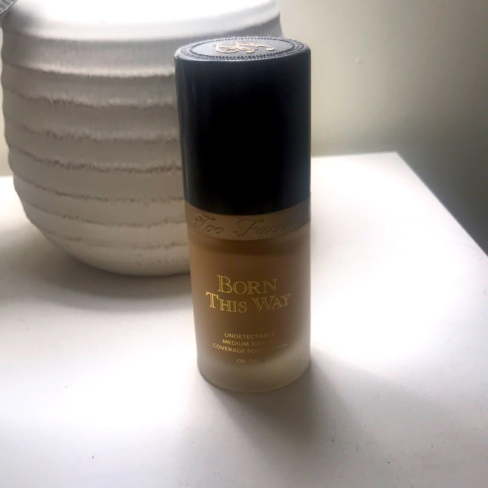 Too Faced Born This Way Foundation